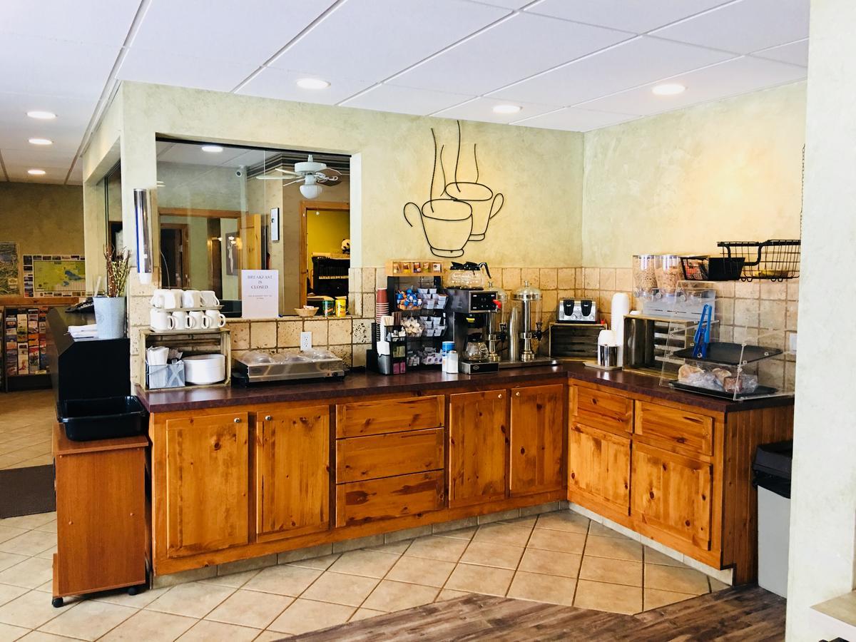 Boulder Creek Inn Donnelly エクステリア 写真