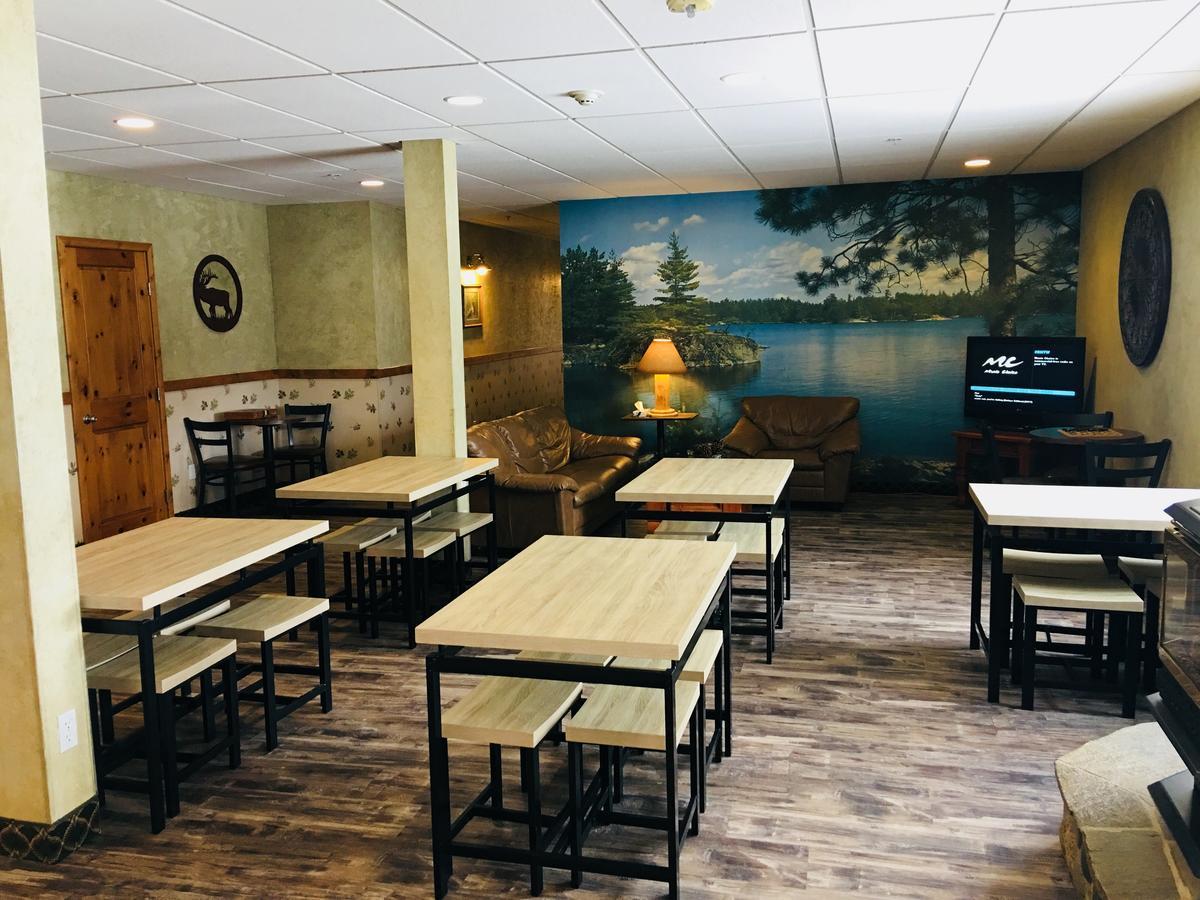 Boulder Creek Inn Donnelly エクステリア 写真