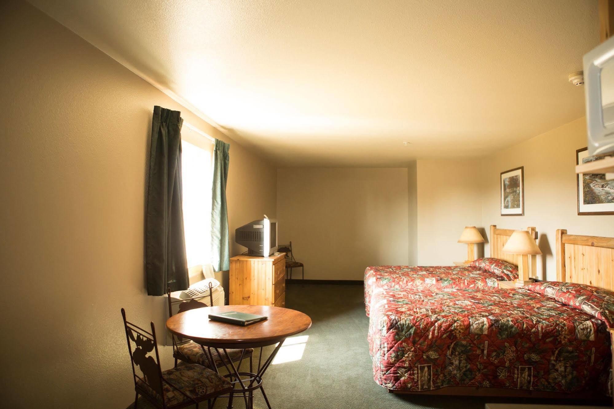 Boulder Creek Inn Donnelly エクステリア 写真